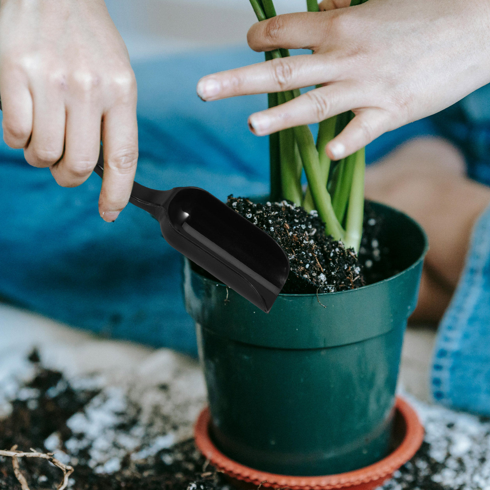 Garden Hand Trowel - 20個入りミニプラスチックシャベル、人間工学に基づいたグリップ、多肉植物の育成、植栽、移植用ミニチュアガーデンハンドトロウェルツール